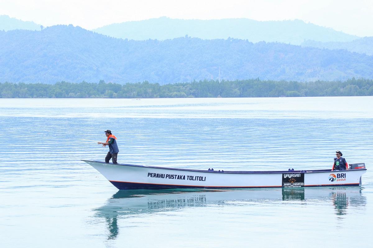 BRI Peduli Salurkan Perahu Literasi, Dorong Peningkatan Kualitas Pendidikan di Wilayah Pesisir Tolitoli