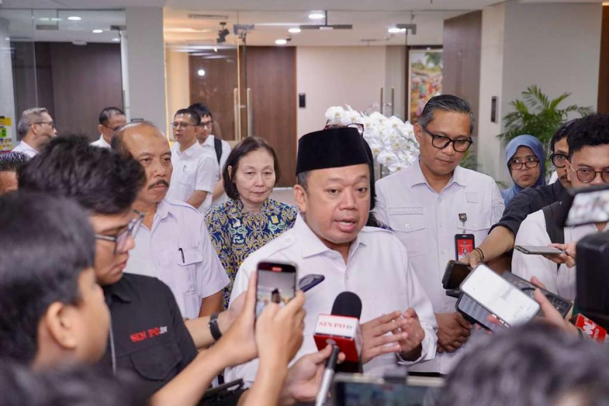 Bahas Penertiban Sempadan Sungai, Menteri Nusron Ingatkan Pentingnya Langkah Antisipatif Jelang Musim Hujan