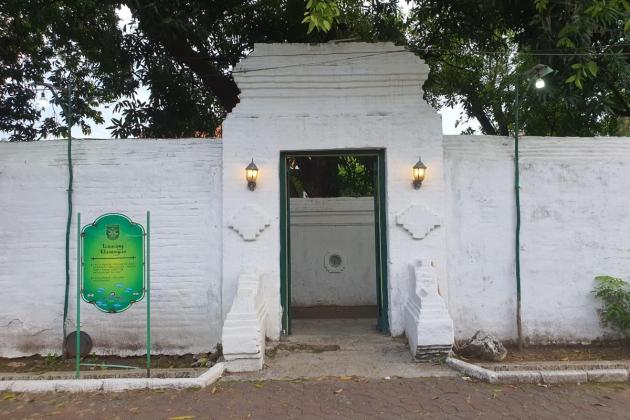 Kuliner Raja di Balik Tembok Kraton Kacirebonan