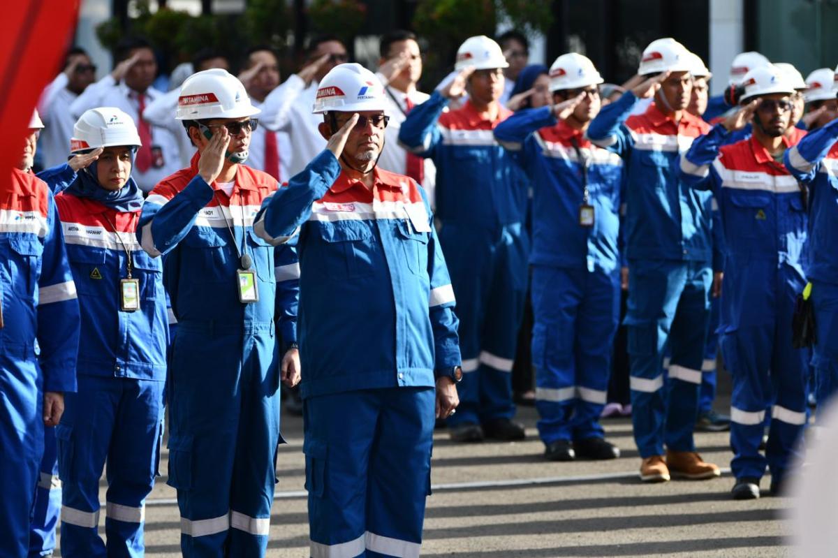 Peringati Hari Pahlawan, Dirut Pertamina Tegaskan Perwira Pertamina Pejuang Energi yang Layani Indonesia dengan Hati