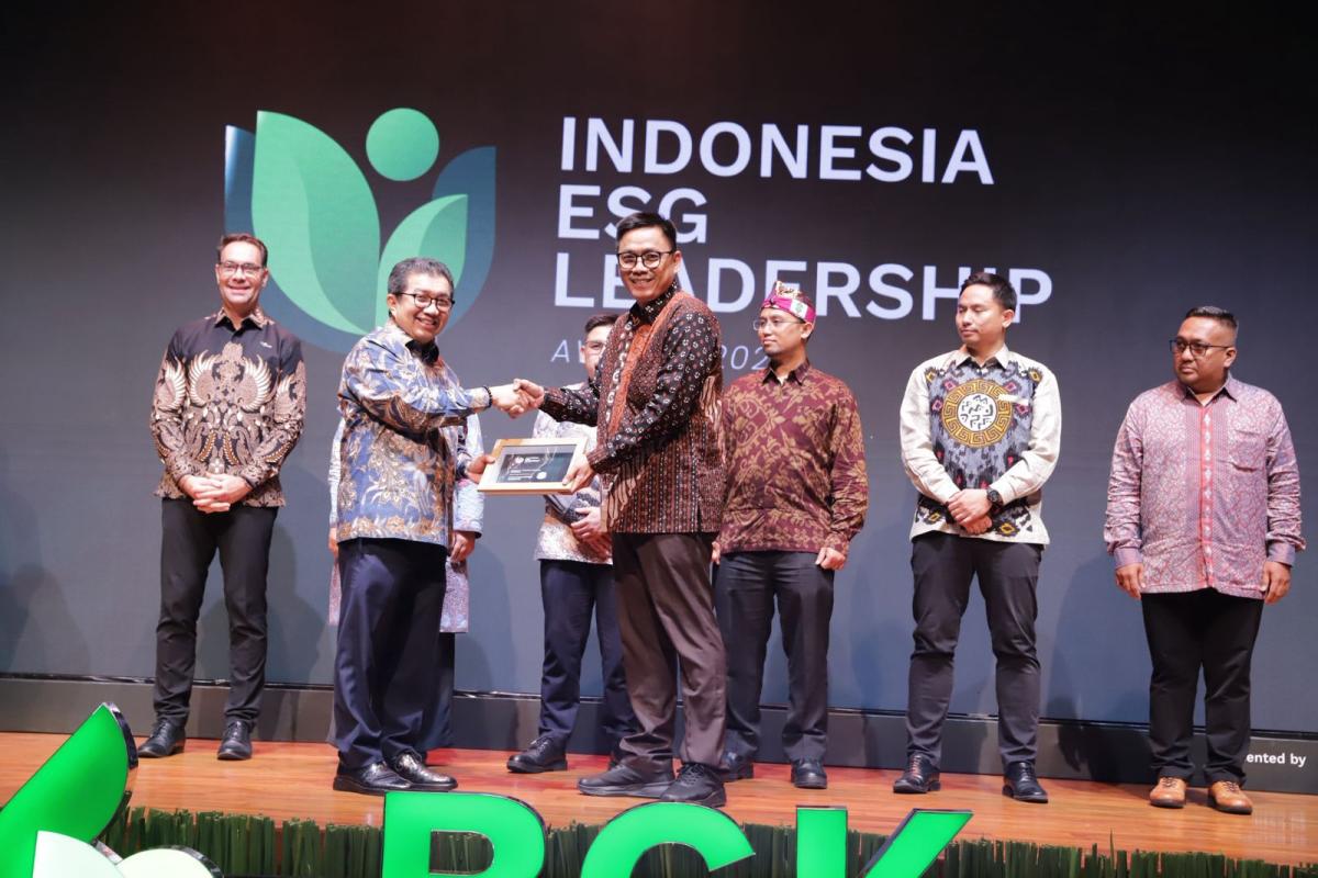 BNI Raih Penghargaan Leadership AA di Indonesia ESG Leadership Awards 2025