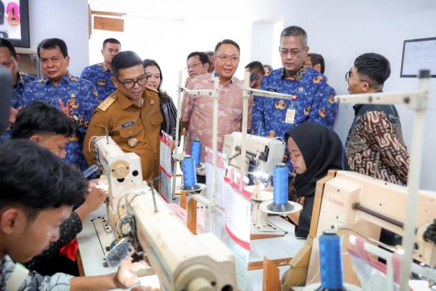 Gubernur Andra Soni Minta Perusahaan di Banten Bangun Koperasi untuk Sejahterakan Karyawan