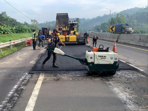 WAJIB TAHU! Jasa Marga 'Kebut' Pemeliharaan Jalan Tol Cipularang-Padaleunyi, Cek Titik Macet Parah Mulai HARI INI!