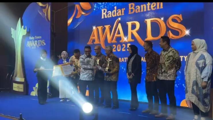 RSUD Banten Terima Penghargaan Radar Banten Award 2025 untuk Program CSR Impact Challenge