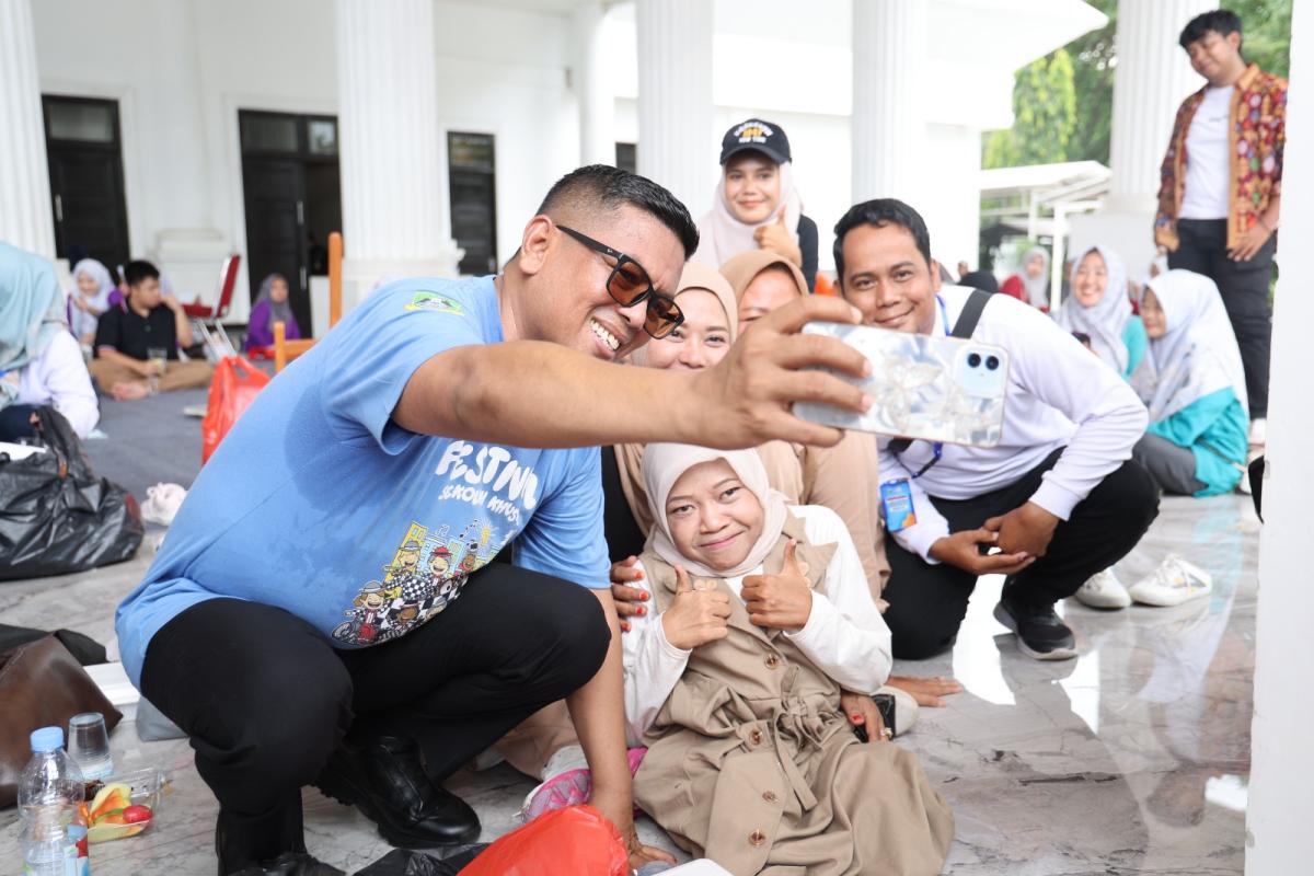 Gubernur Andra Soni Buka Festival Sekolah Khusus 2025, Tegaskan Komitmen Pendidikan Inklusif