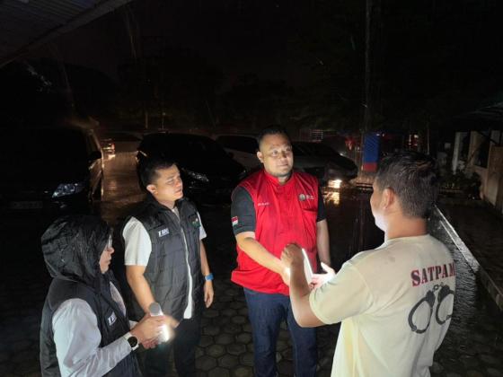 PLN Siagakan Genset dan Lampu Darurat untuk Fasilitas Publik di Wilayah Terdampak
