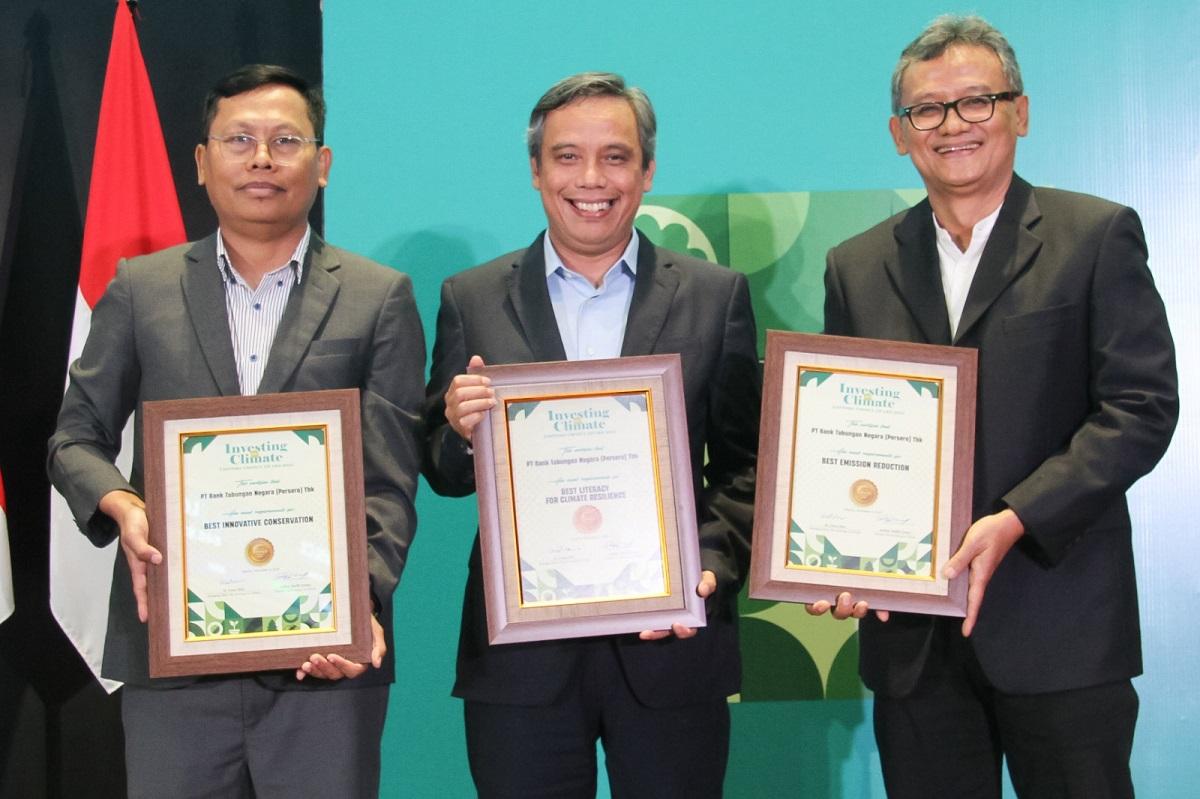 Dirut BTN Raih Penghargaan Inspirational Figure in Environmental and Social Sustainability 044756