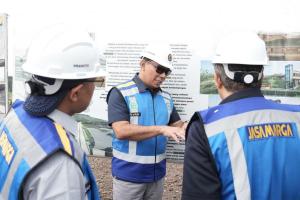  Peduli Masyarakat Korban Bencana Banjir dan Longsor, Jasa Marga Salurkan Bantuan Kemanusiaan 024832