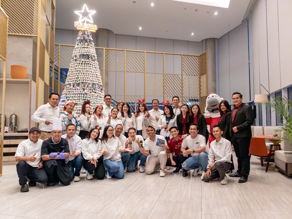 HARRIS Puri Mansion Menggelar Acara Christmas Tree Lighting Ceremony Bersama SOS Children’s Village Jakarta