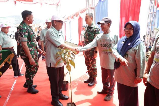 Pemprov Banten Perkuat Gerakan Pelestarian Lingkungan Melalui 'Bang Kaliandra' pada Peringatan HMPI–BMN 2025