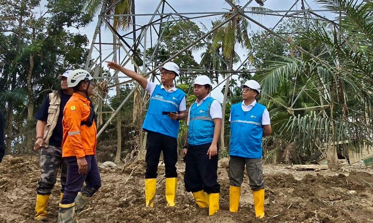 PLN Terus Kebut Siang Malam Perbaiki Jalur Listrik Langsa-Pangkalan Brandan, Penopang Pemulihan Kelistrikan Aceh
