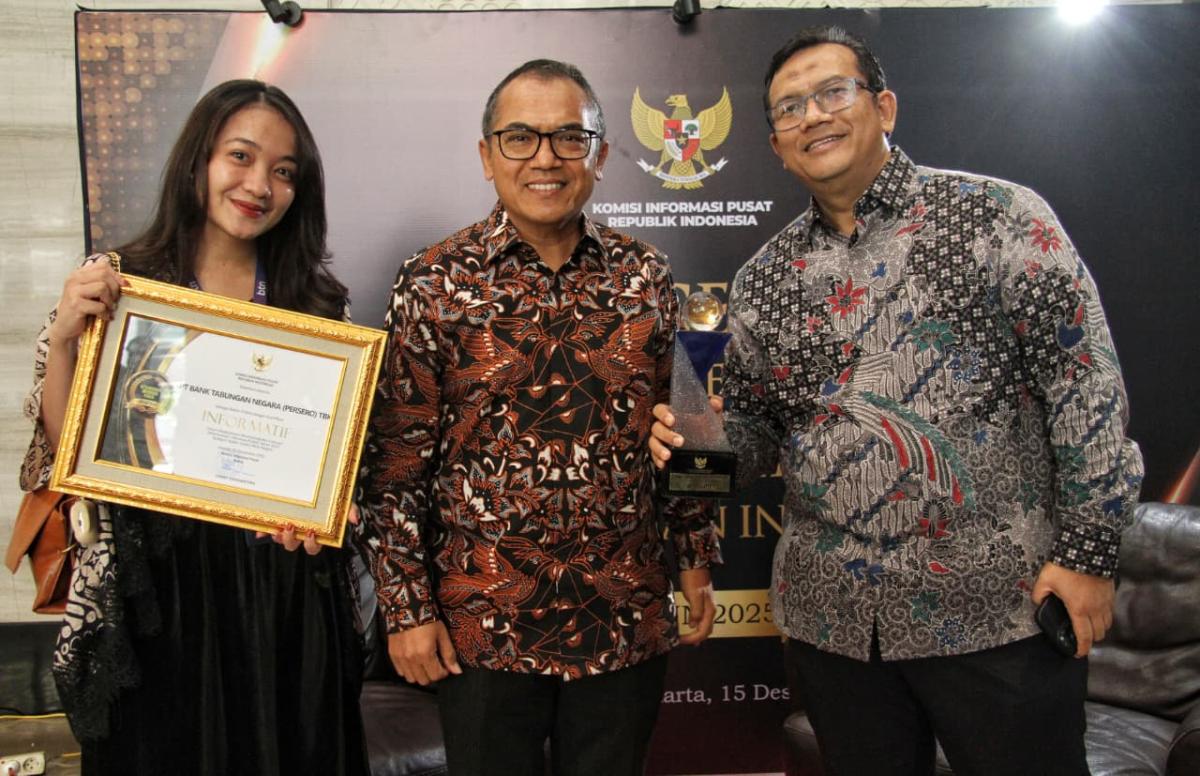 BTN Raih Predikat BUMN Paling Informatif 2025, Eko Waluyo Terima Penghargaan dari KIP RI