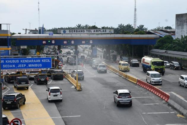 Lalin Luar Jawa Meledak! H-7 Nataru, Ruas Tol Manado-Bitung Melonjak 34 Persen
