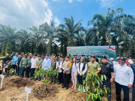 Relokasi Lahan Masyarakat Taman Nasional Tesso Nilo 'Wujudkan Hutan Lestari, Masyarakat Sejahtera'