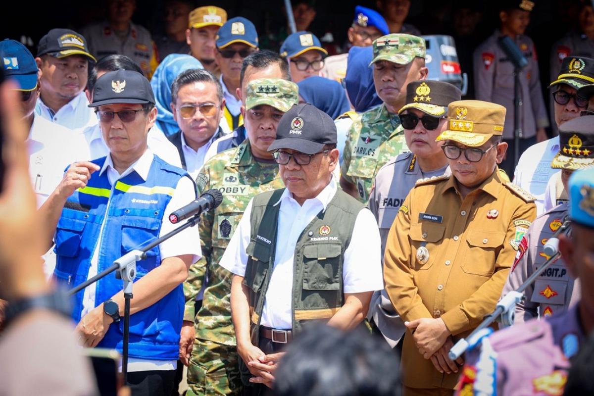 Dampingi Menko PMK dan Kapolri, Gubernur Andra Soni Pastikan Kesiapan Arus Mudik Nataru di Pelabuhan Merak