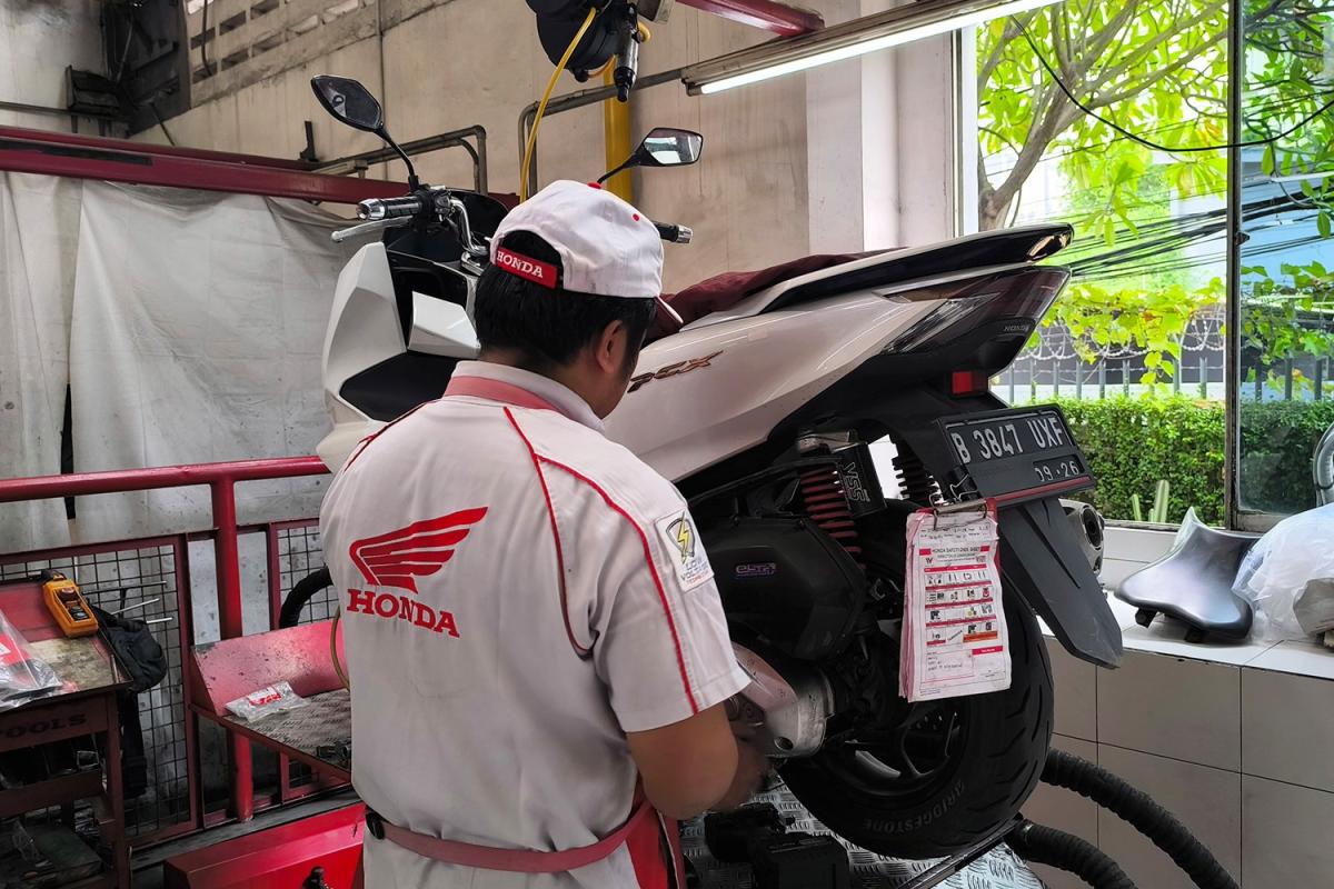 Servis Motor Matic Makin Hemat di AHASS, Promo Gebyar Desember Hadirkan Potongan Jasa Servis 25%
