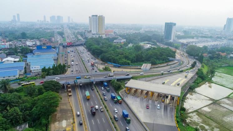 Arus Mudik Natal 2025 Meledak! H-3 Ribuan Kendaraan Serbu Tol Jabodetabek dan Jawa Barat