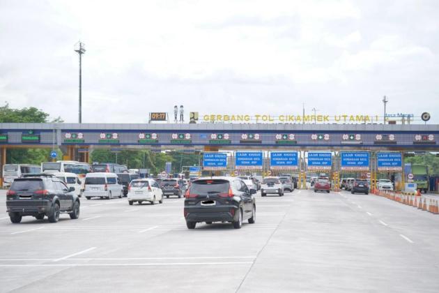 Lonjakan Drastis! Lalin Tol Jakarta-Cikampek Melejit 31%, 37 Gardu Tol Cikampek Utama Siaga Penuh