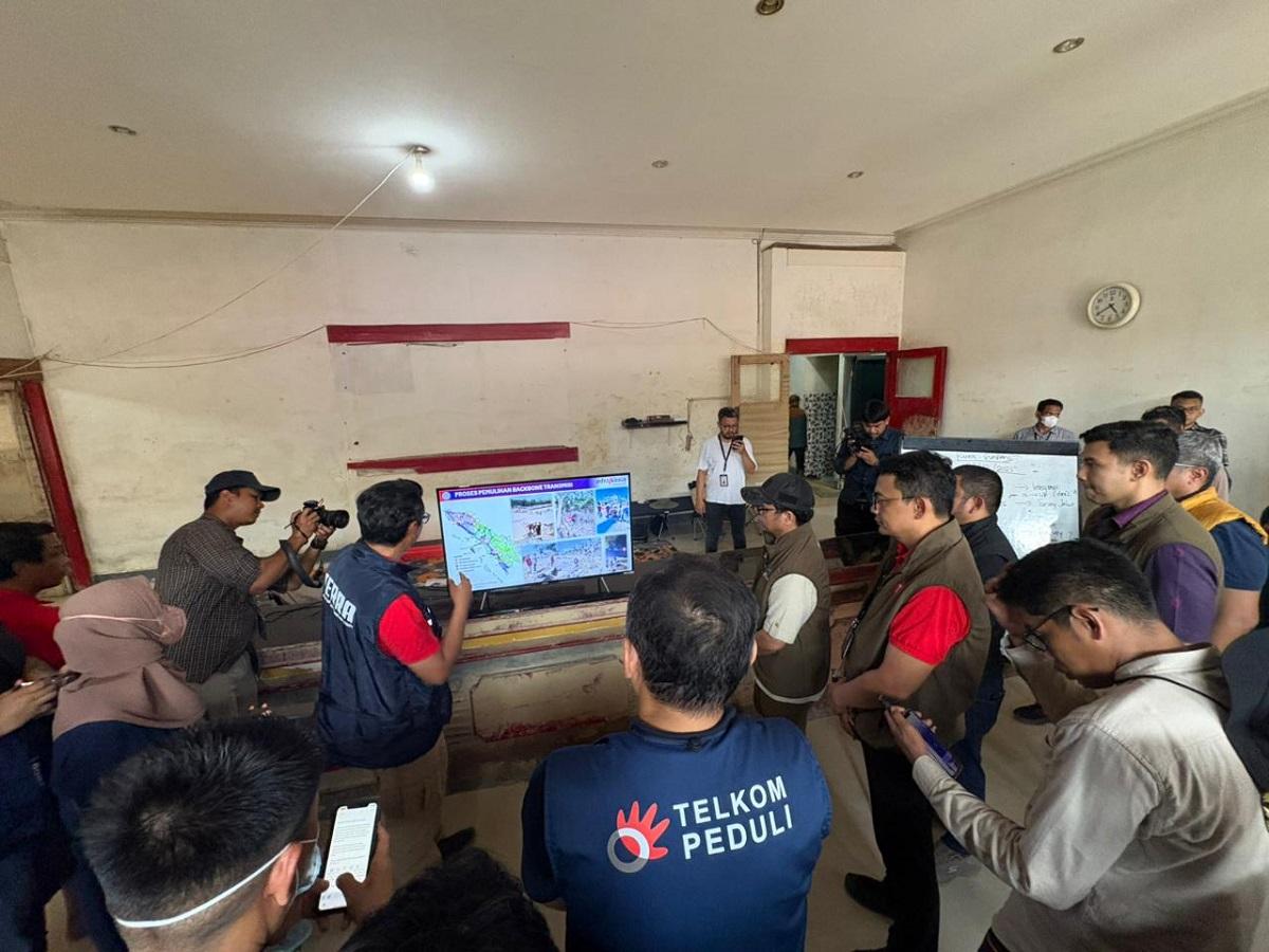 Komdigi Apresiasi Gerak Cepat TelkomGroup Pulihkan Jaringan dan Salurkan Bantuan Kemanusiaan di Aceh Tamiang