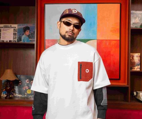 Outfit Premium Terbaru dari SIMPATI x Othman, Bikin Vibes Natal dan Tahun Baru Makin 