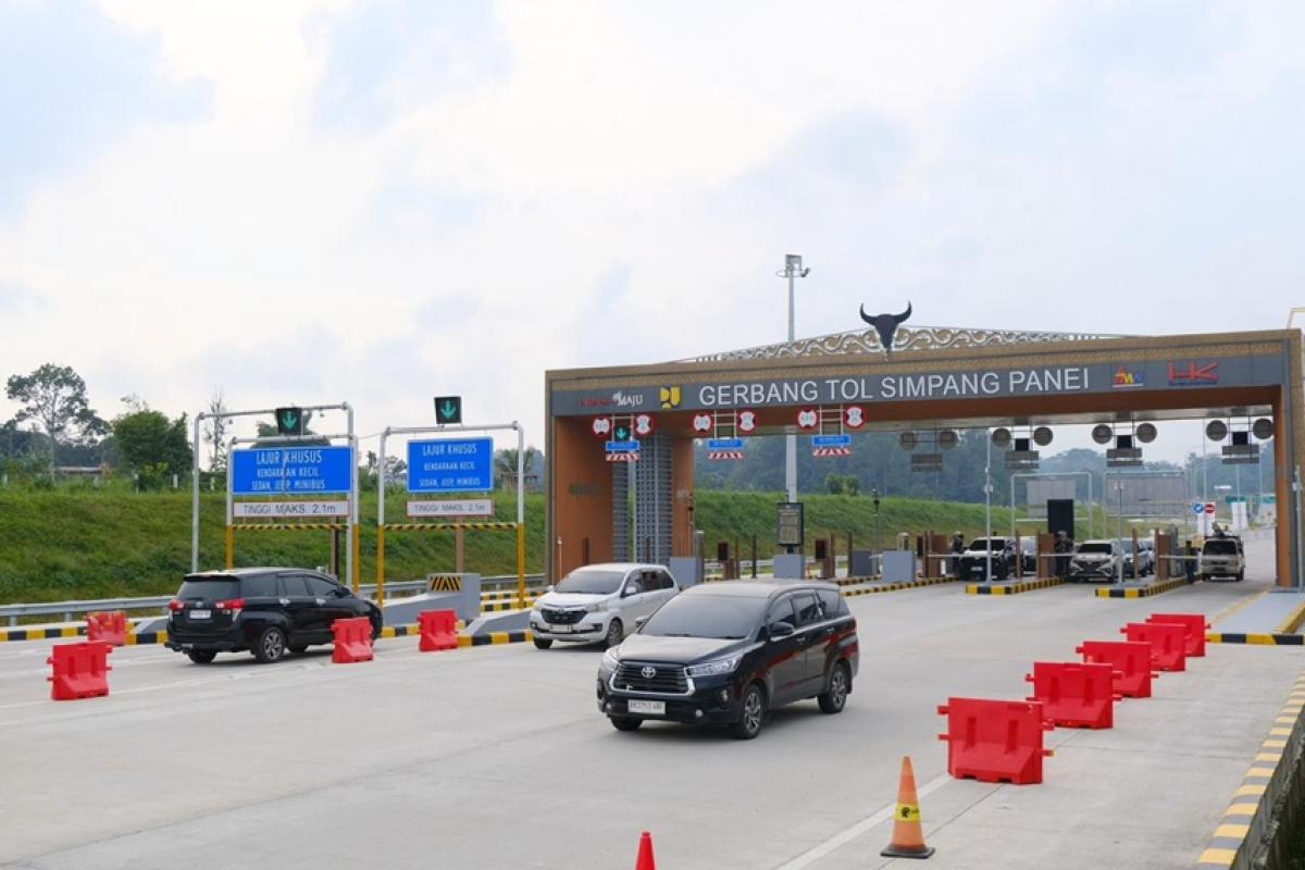Tol Kutepat Segmen Sinaksak-Simpang Panei Sukses Layani Puluhan Ribu Kendaraan Selama Libur Nataru 2025/2026.