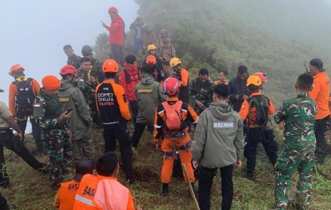 DVI Polda Sulsel Jemput Bola Data Keluarga Korban Pesawat ATR Jatuh, Identifikasi Masih Tertahan