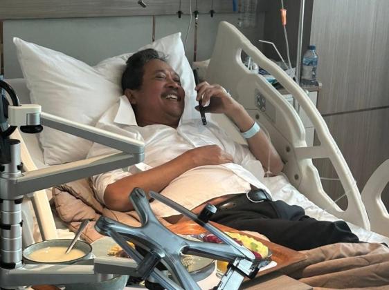 Alami Kelelahan Hebat, Ini Penyebab Menteri Trenggono Pingsan saat Pelepasan Jenazah Korban ATR 42-500
