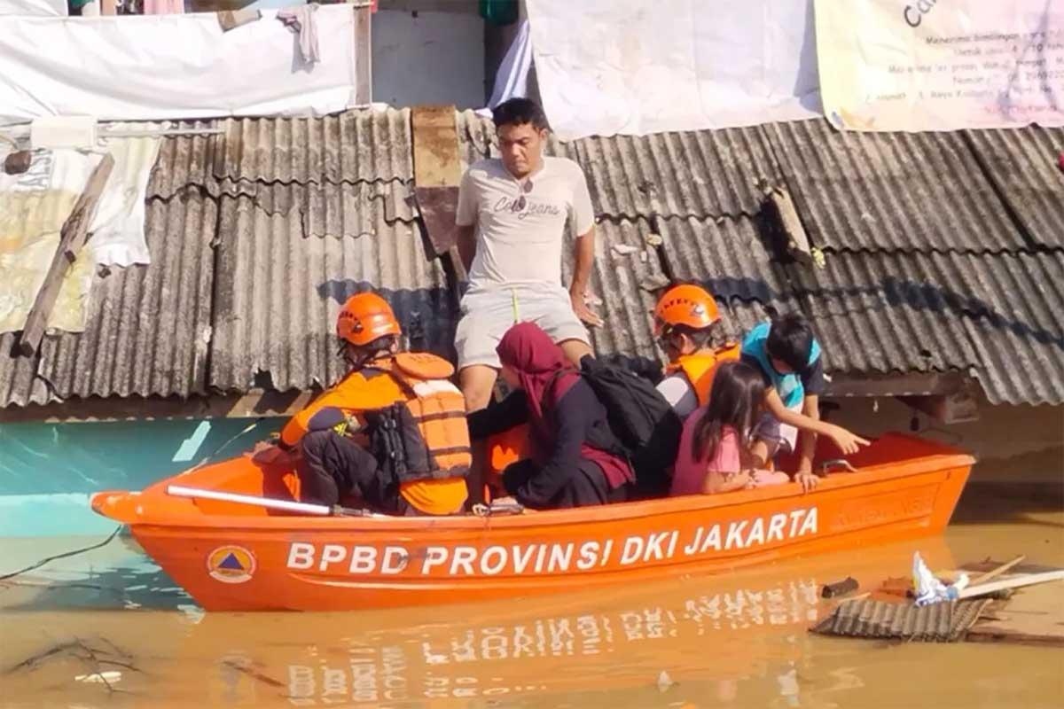 Waspada Banjir Masih Mengintai Jakarta, BPBD: Puncak Musim Hujan Maret 2026
