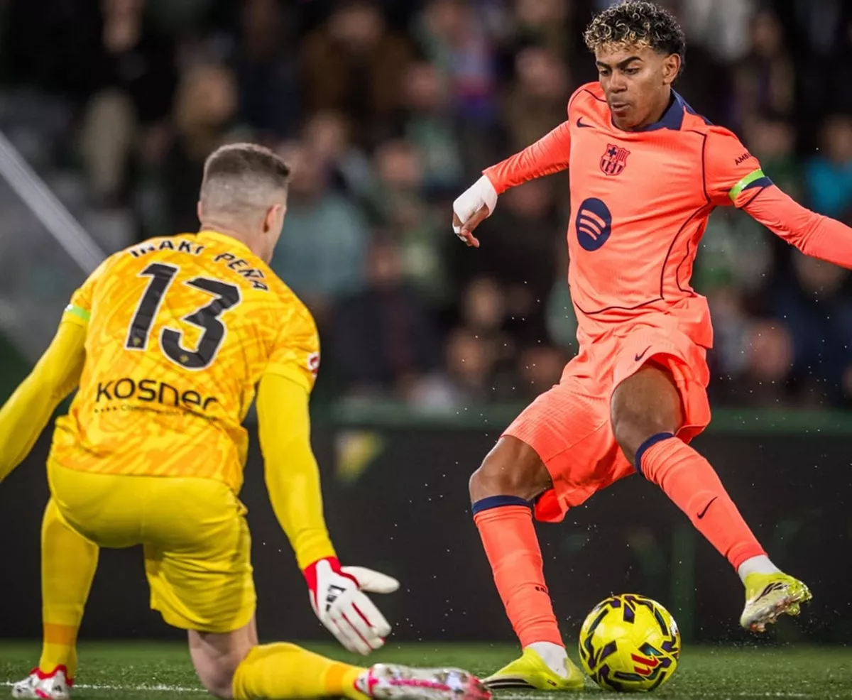 Lamine Yamal Tampil Impresif! Barcelona Bungkam Elche, Kokoh di Puncak Klasemen