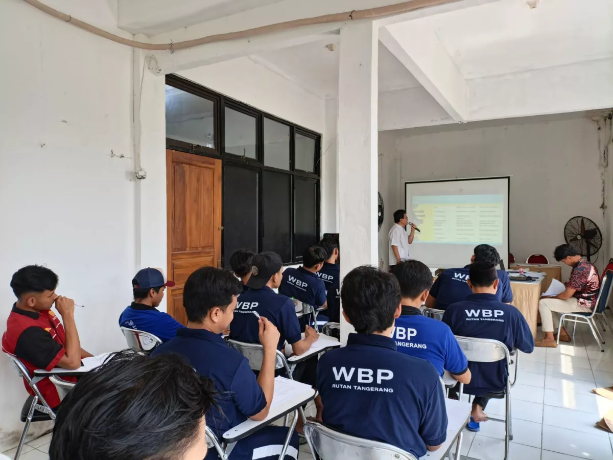Membuka Jendela Dunia dari Balik Jeruji, WBP Rutan Jambe Tangerang Ikuti Kelas Bahasa Inggris