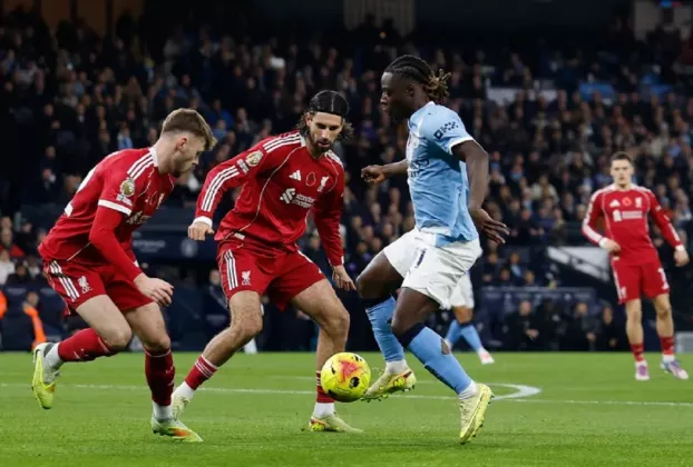 Prediksi Liverpool vs Manchester City: Duel Pertaruhan Gengsi dan Perburuan Gelar di Anfield