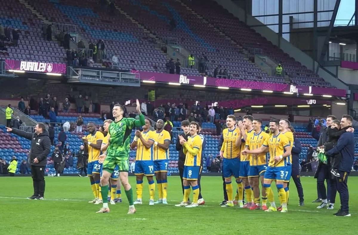 Kejutan Piala FA: Mansfield Singkirkan Burnley, Manchester City Masih Tak Terbendung