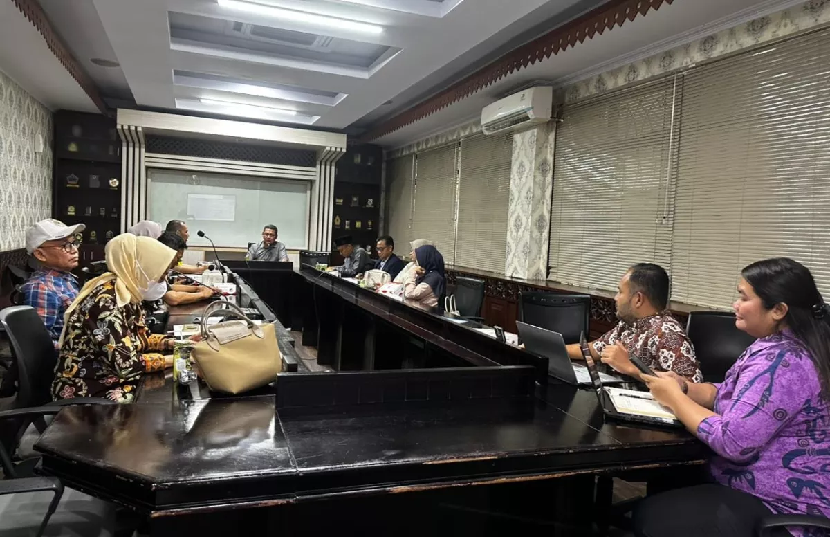 Bapemperda DPRD Kota Bekasi Gelar Rakor Persiapan Penyusunan Naskah Akademik dan Raperda 2026