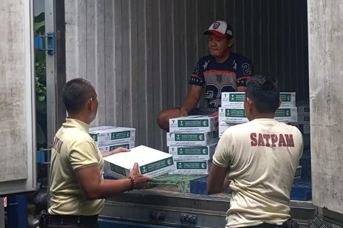 Kemenag Bagikan 100 Ton Korma dari Kerajaan Saudi Selama Ramadan 1447 H