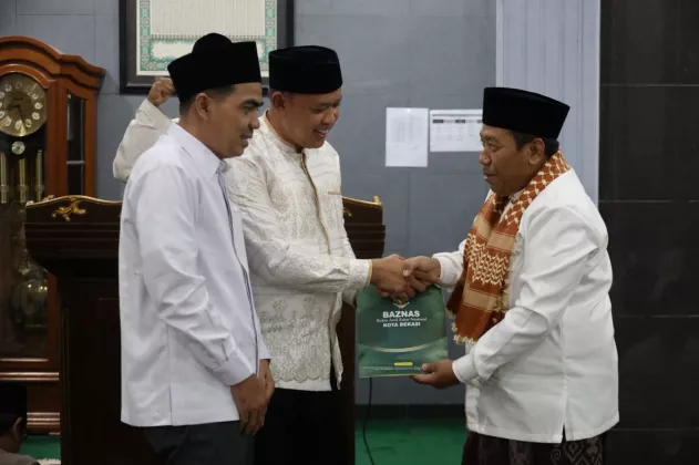 Tarawih Keliling Perdana, Wali Kota Bekasi Hadiri Tarling di Masjid Al Muhajirin