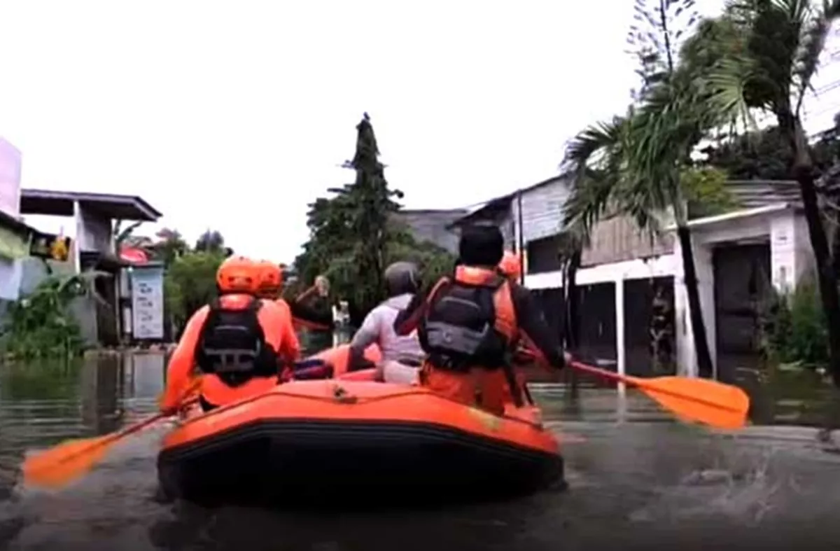 Bali Dikepung Banjir Setinggi Dada, Tim SAR Terjang Cuaca Ekstrem Evakuasi Warga Sanur hingga Kuta