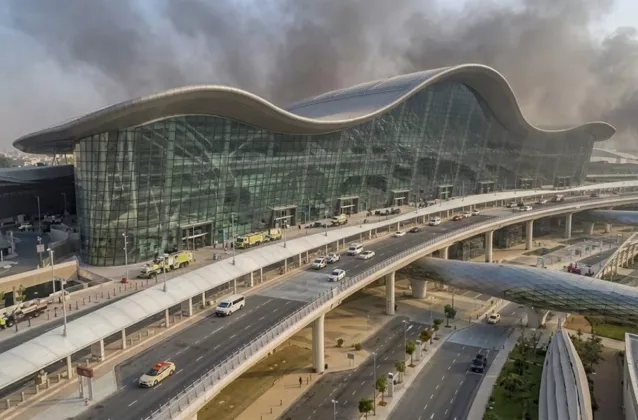 Bandara Abu Dhabi dan Dubai Dihantam Rudal Iran! Satu Tewas, Penerbangan Internasional Lumpuh