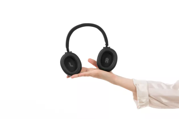 Bahaya Terlalu Sering Pakai Headset, Awas Tuli di Usia Muda!