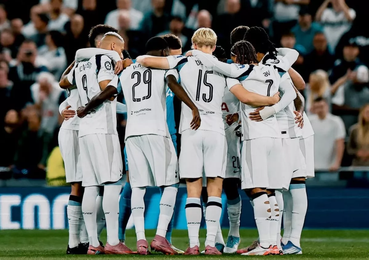 Tottenham vs Leeds United 1-1, Hotspur Masih dalam Ancaman Degradasi