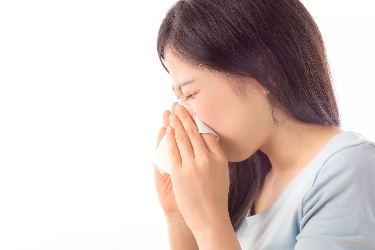 Waspada! 5 Penyebab Tersembunyi di Balik Ritual Bersin Pagi Kamu