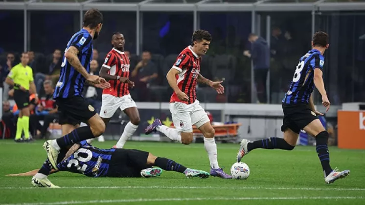Prediksi Skor AC Milan vs Inter Milan: Pertaruhan Terakhir Rossoneri di Jalur Scudetto