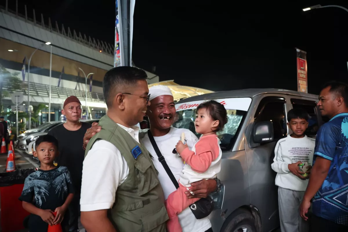 Tinjau Pelabuhan Merak, Gubernur Banten Pastikan Arus Mudik Lebaran Lancar