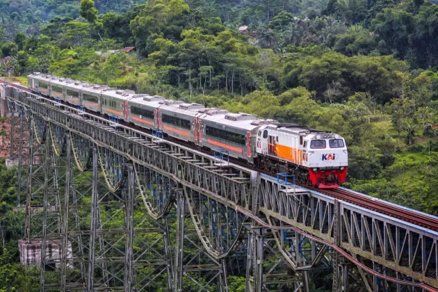 Arus Balik Lebaran Belum Reda, Penumpang Kereta di Yogyakarta Masih Membludak