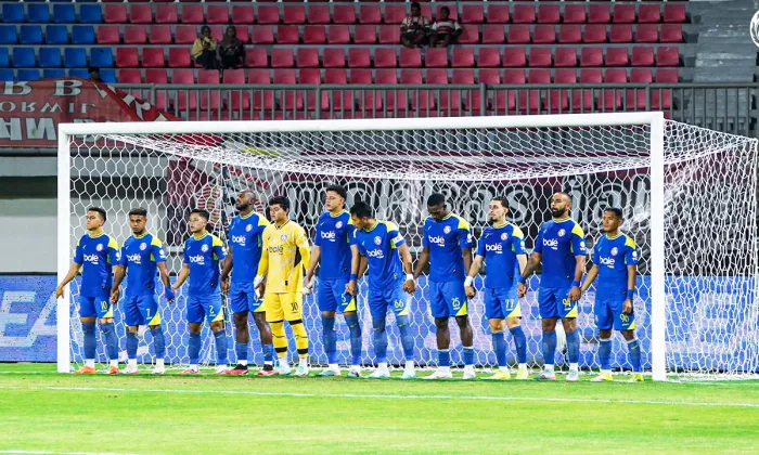 Prediksi Arema vs Malut United di Liga 1: Momentum Kebangkitan atau Lanjut Tertekan?