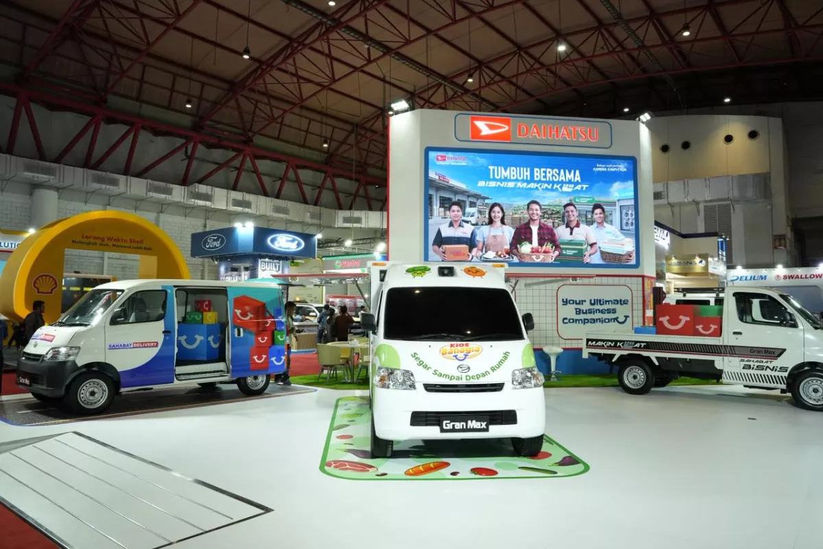 Daihatsu Gran Max Jadi Solusi Mobilitas Andalan Sahabat Bisnis di GIICOMVEC