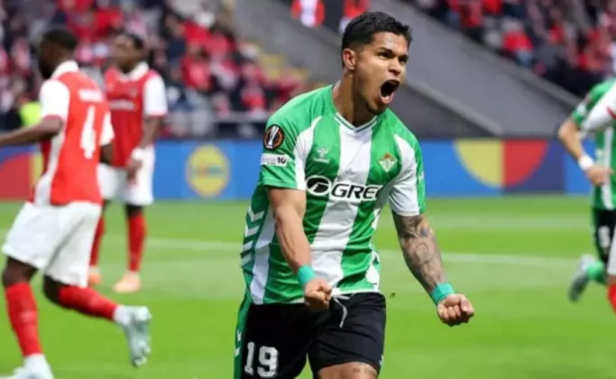 Hasil Braga vs Real Betis 1-1: Gol Grillitsch Dibalas Penalti Cucho Hernandez