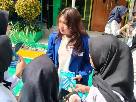 Program Ikatan Kerja ITPLN Diperpanjang, Siswa SMK 42 Jakarta Dalami Prospek Karir