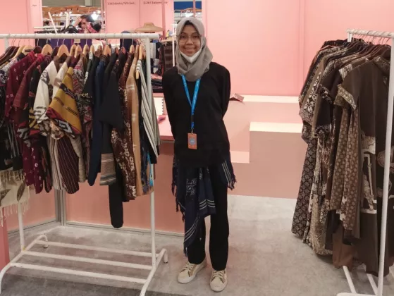 Dari Keterbatasan Jadi Kekuatan, Kisah Perempuan Difabel Semarang Kembangkan Usaha Fashion Berdaya Saing Bersama LinkUMKM BRI