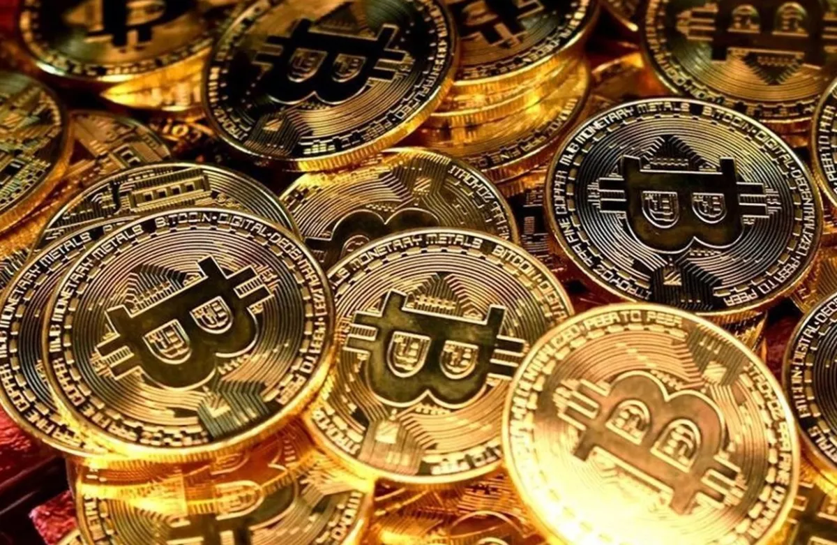 BITCOIN MENGGILA! Tembus USD73.000 Saat Ekonomi AS Terseok, Apa yang Terjadi?