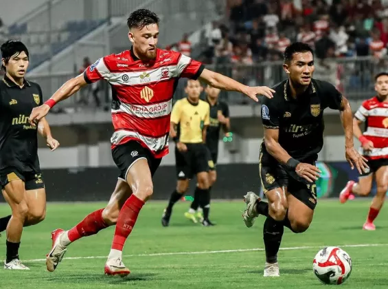 Analisis dan Prediksi Skor Madura United vs Persik Kediri: Tuan Rumah Sedikit Diunggulkan!